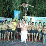 मुख्यमंत्री डॉ. यादव ने गायत्री धाम में मलखंभ की रोमांचक प्रस्तुति का किया अवलोकन